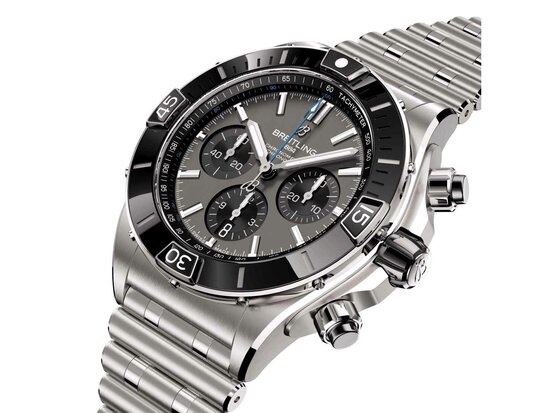 Breitling | Super Chronomat B01 44 Titanium