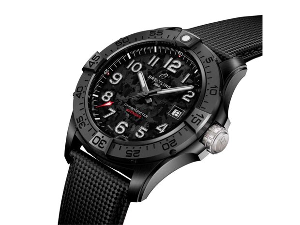 Breitling | Avenger Aut 42 Night Mission