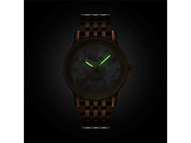 Breitling | Navitimer 32