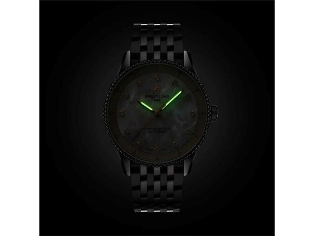 Breitling | Navitimer 32