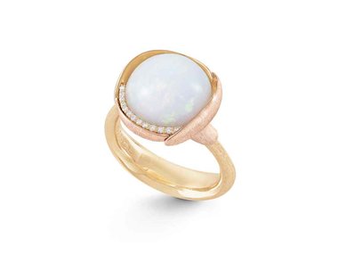 Ole Lynggaard | Lotus ring size 3 - Opal
