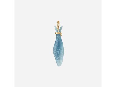 Ole Lynggaard | Young Fish pendant - Aquamarine